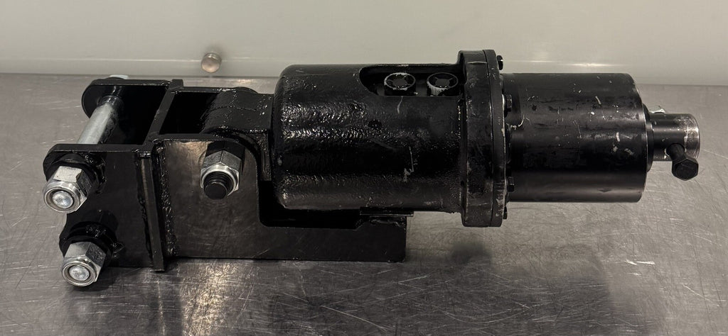 Mini Excavator Auger Assembly Hydraulic Motor NEW! FREE SHIPPING!