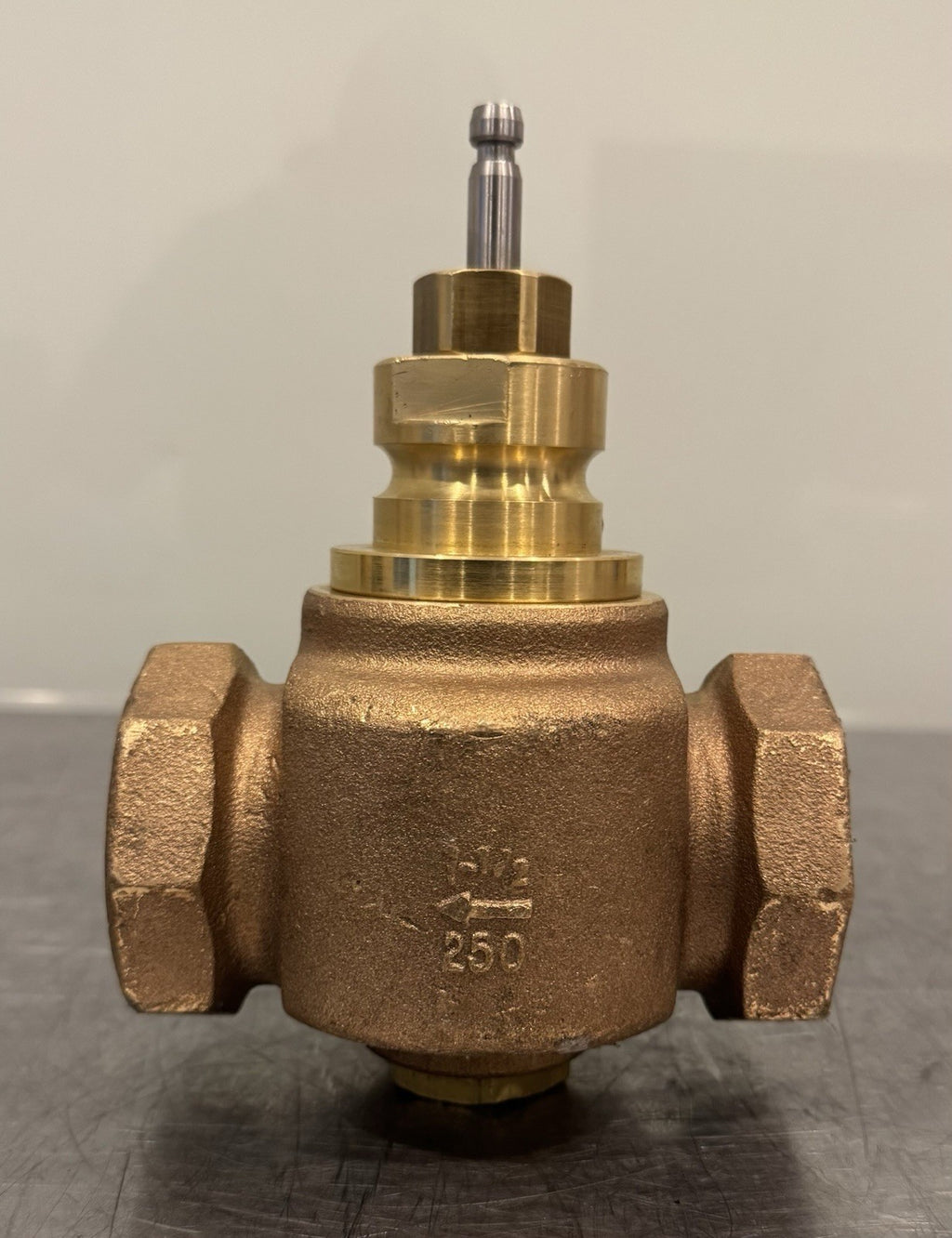 Siemens 599-03061 Globe Valve 1-1/2” Female Threaded 022506 NEW! SHIPS FREE!