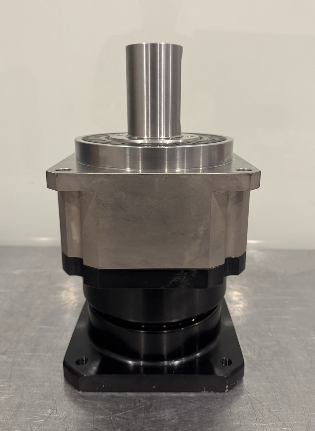 Apex Dynamics AB180-S2-P2 Planetary Gearhead 004:1 Ratio NEW! FREE SHIPPING!