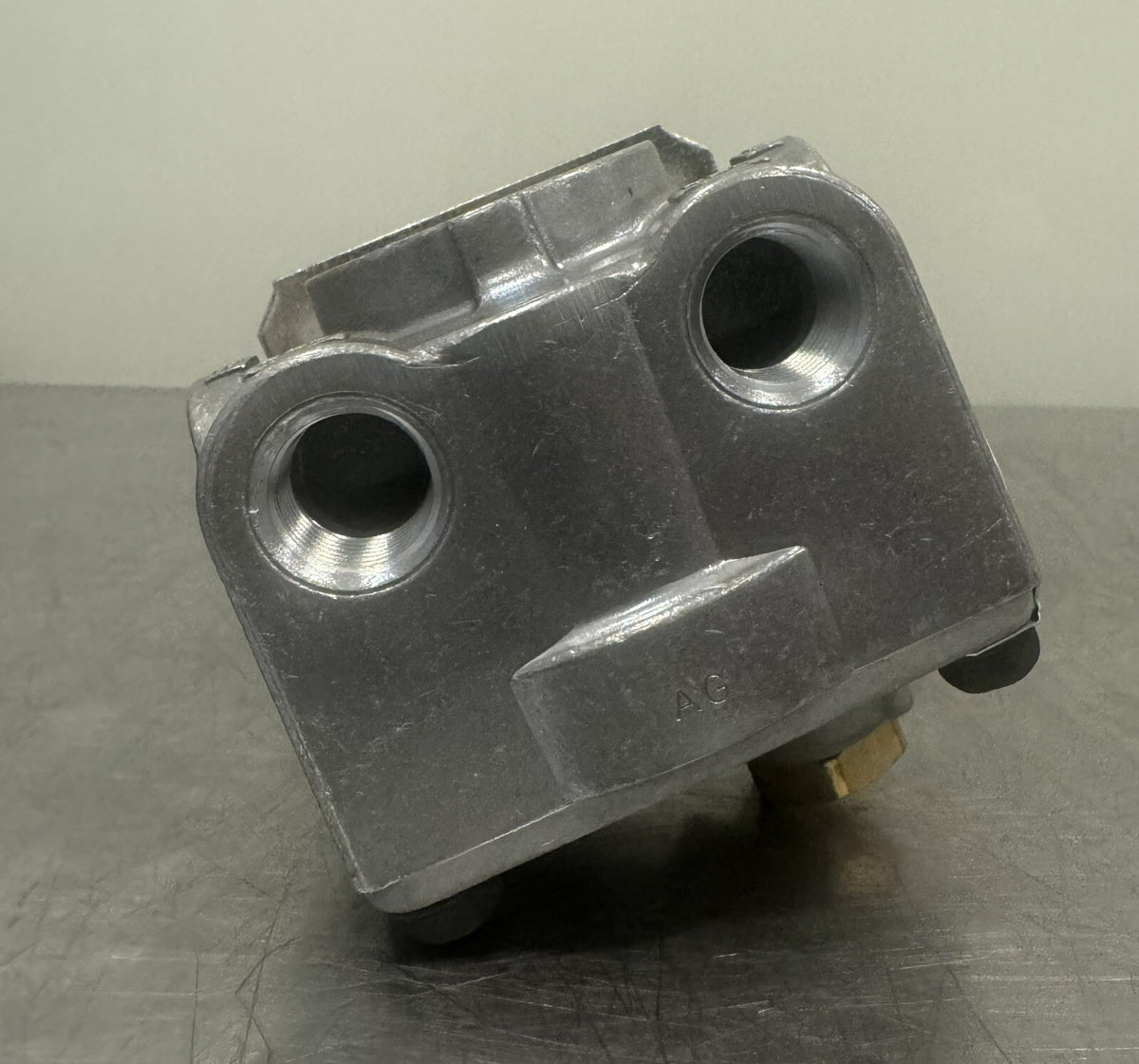 Haldex N30100AD Air Brake Relay Valve RV046 354A2A NEW! FREE SHIPPING!