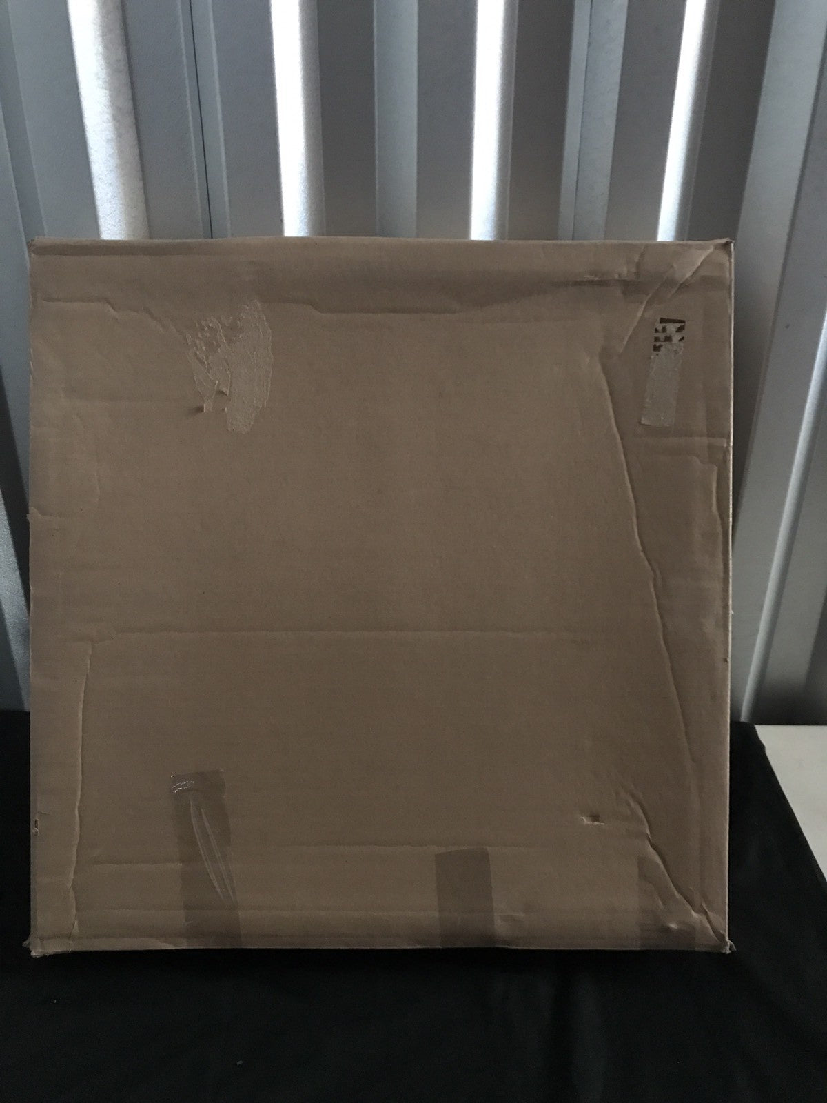 Hubbell Columbia Lighting LSER22-35VLG-R-EDU-C588 LED Troffer 2' X 2' NEW IN BOX