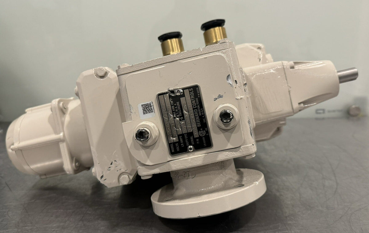 Bernard SQ25-025-920020 Servo Actuator 120V 1PH 60Hz AG025-4AA4A00WT NEW!
