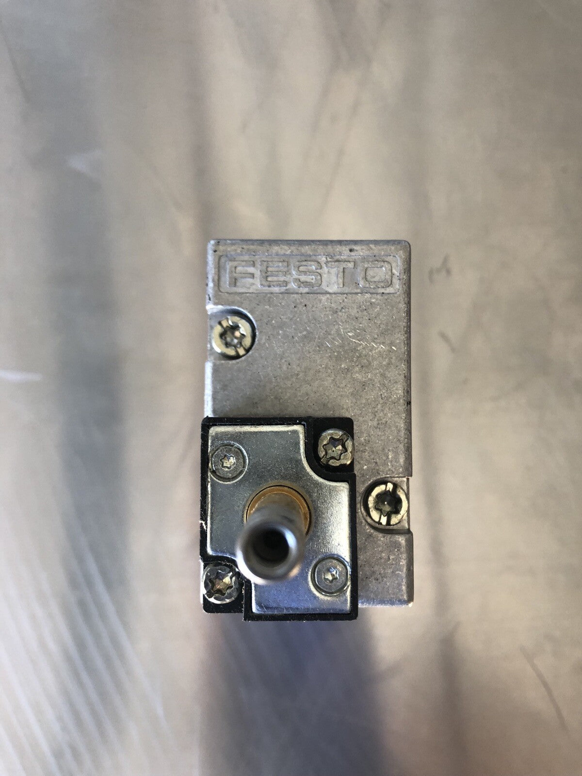 Festo MFH-5-3/8-S B-S Solenoid Valve 13021495 NEW!!! FREE SHIPPING!!!