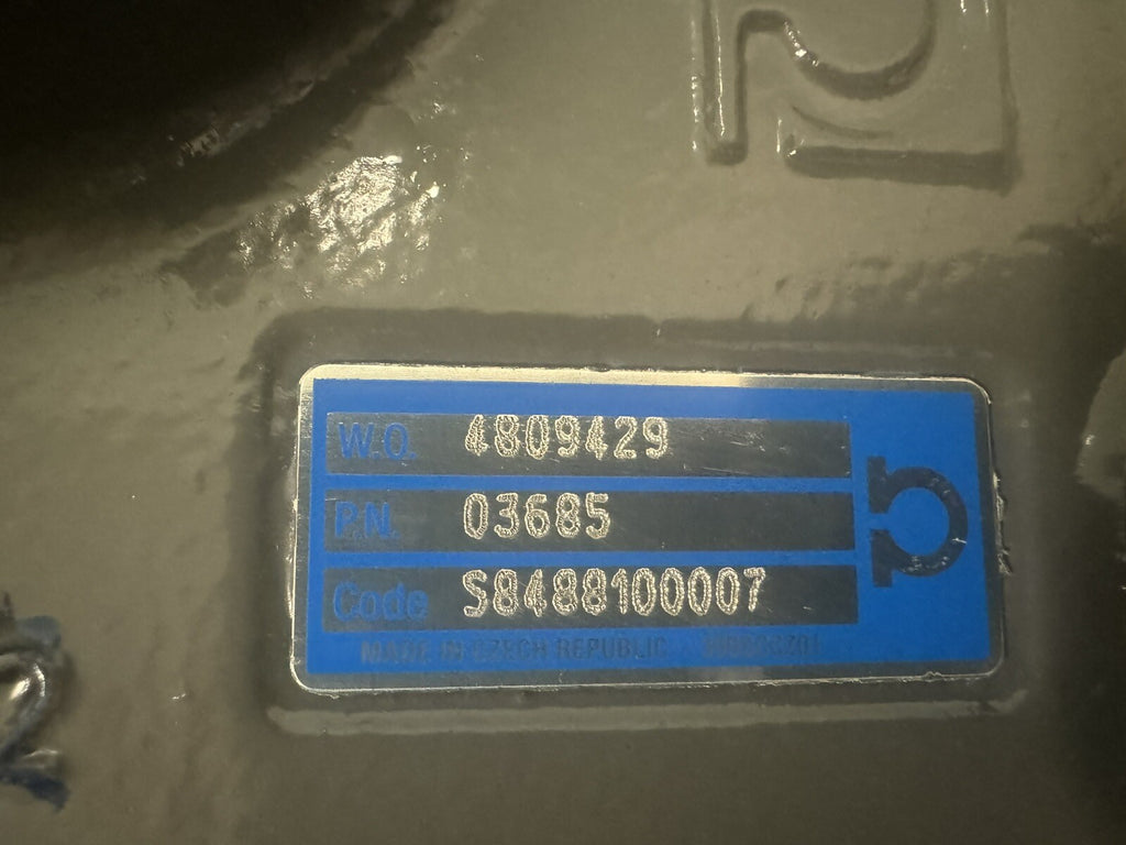 Claas 03685 Gear Reducer Gearbox ASSY S8488100007 NEW! FREE SHIPPING!