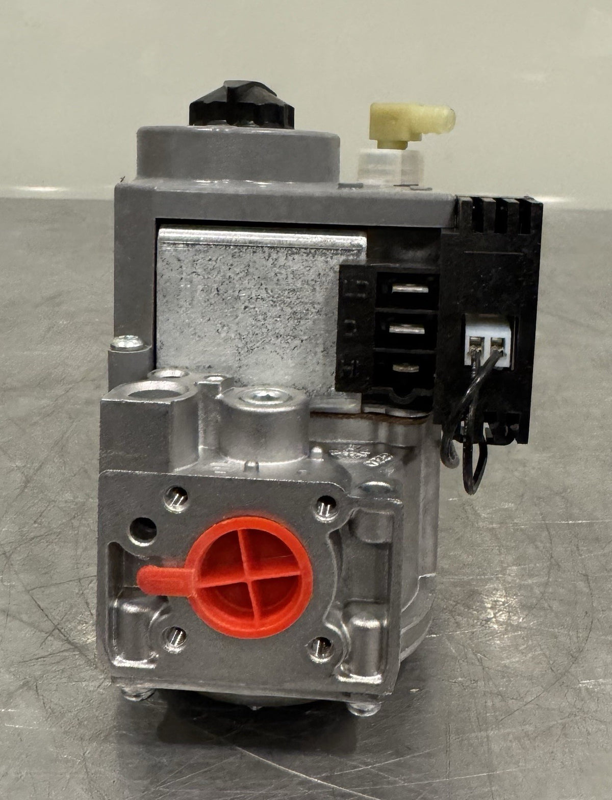 Residio VR8205Q 2787 Dual Direct Ignition Valve Gas Control NEW! FREE SHIPPING!