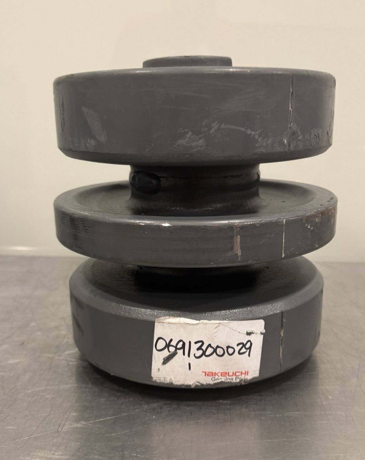 Takeuchi 0691300029 Roller Heavy Equipment Machine Wheel ASSY NEW! FREE SHIPPING