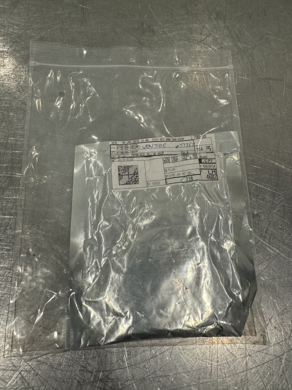 RT9018B-18GSP Linear Voltage Regulator 218 PACK NEW! FREE SHIPPING!