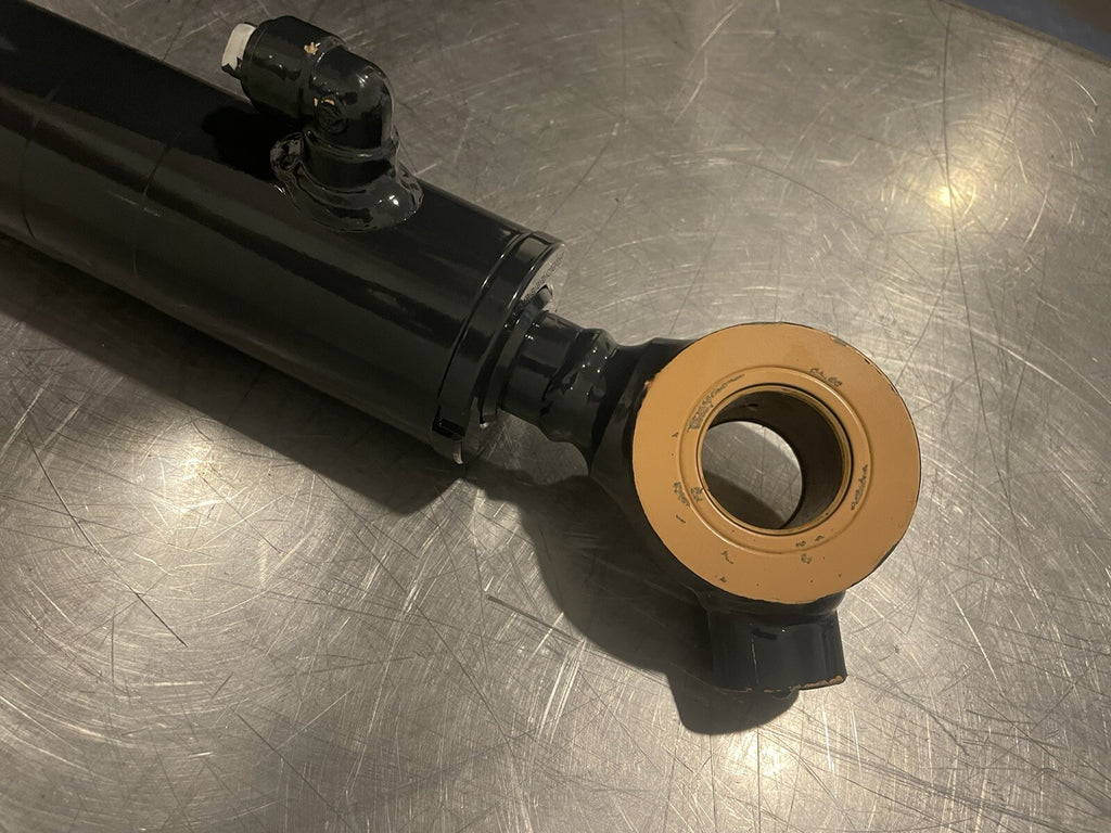 Hitachi YD00006509 Hydraulic Cylinder Arm NEW! FREE SHIPPING!