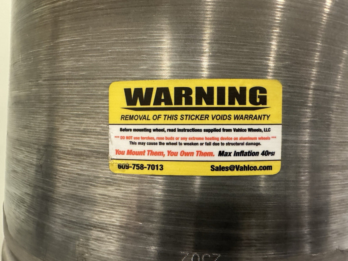 Vahlco 418P-15070-1 Aluminum Sprint Rim SEVERAL SCRATCHES NEW! 