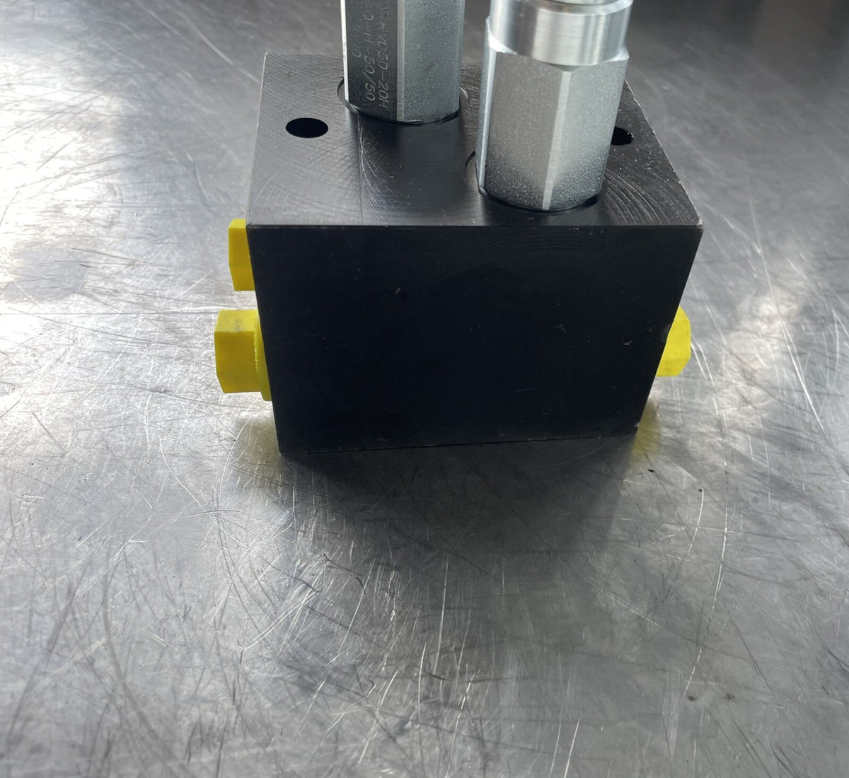 John Deere AT467541 Hydraulic Solenoid Relief Valve NEW! FREE SHIPPING!