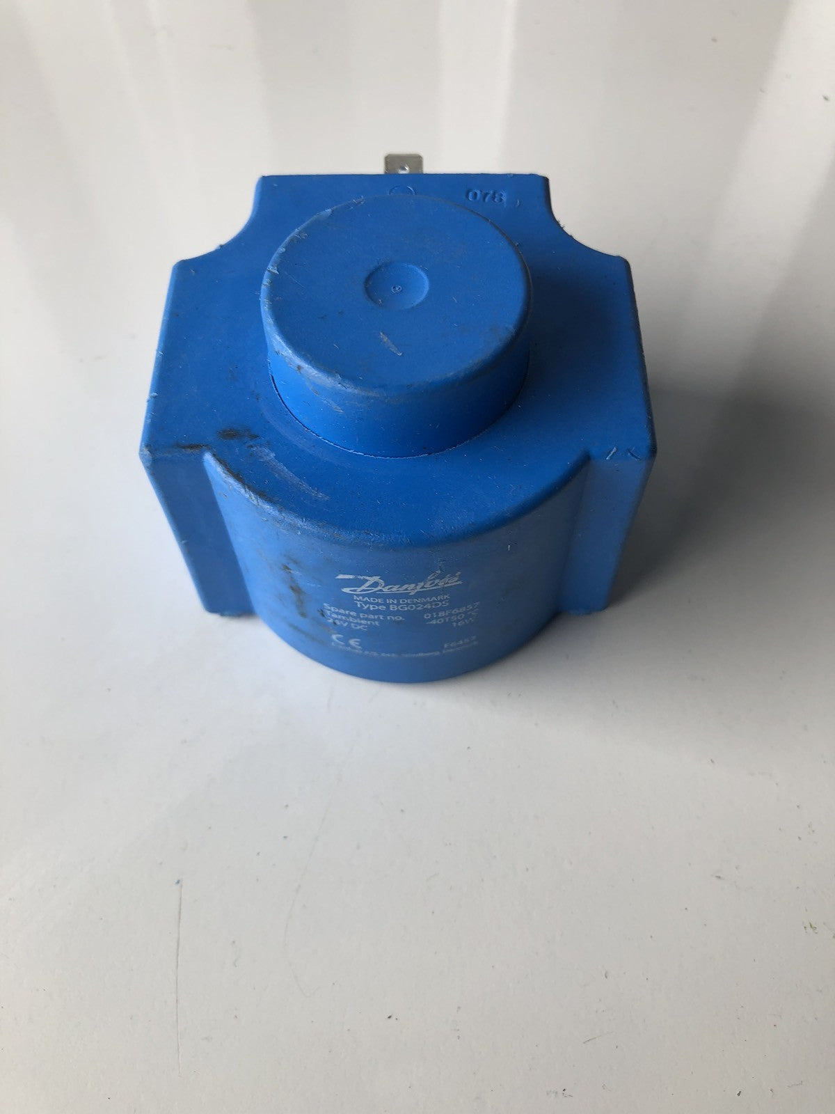 Danfoss 018F6857 Solenoid Coil BG024DS NEW