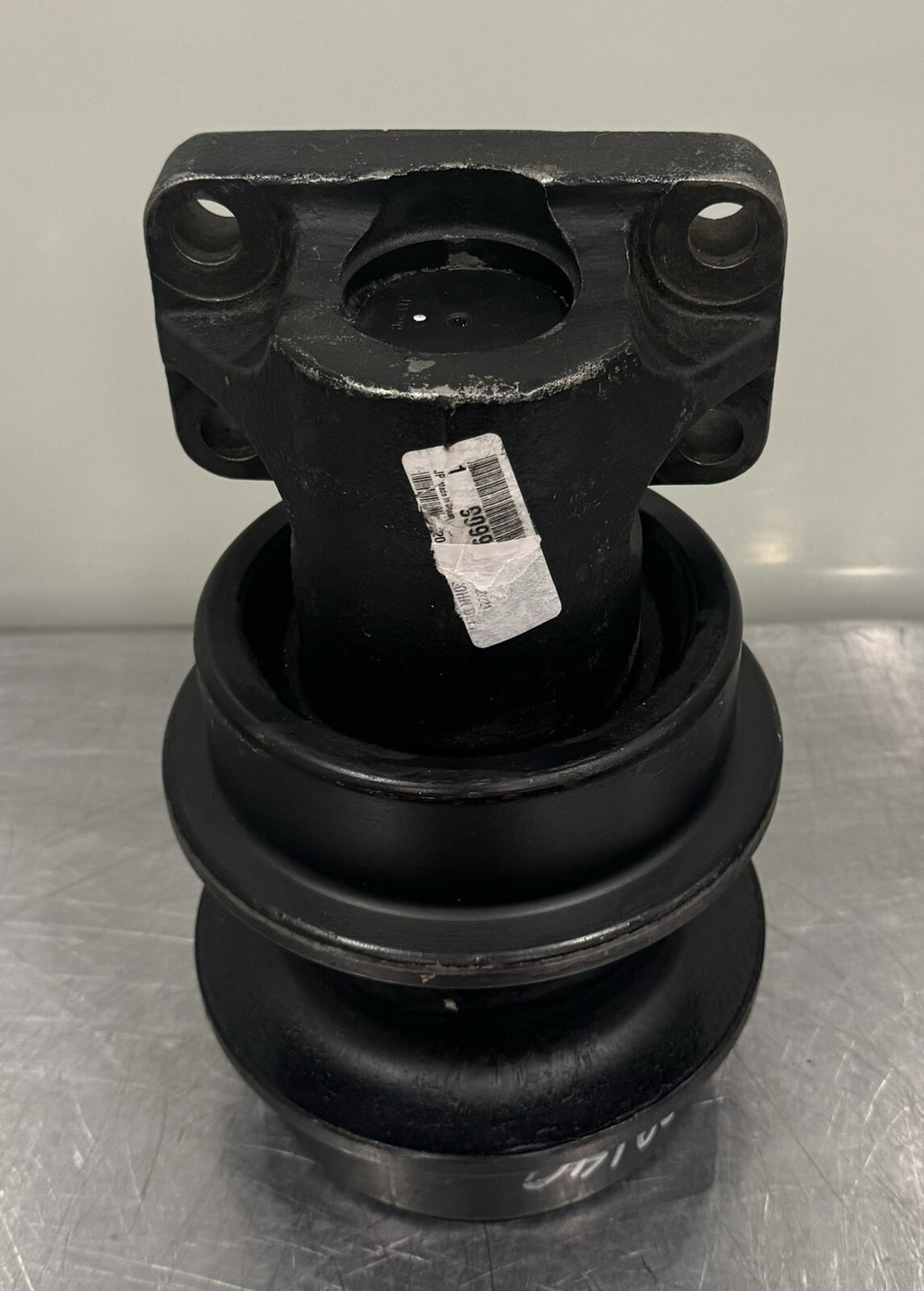 John Deere 9099140 Top Carrier Roller Genuine NEW! FREE SHIPPING!