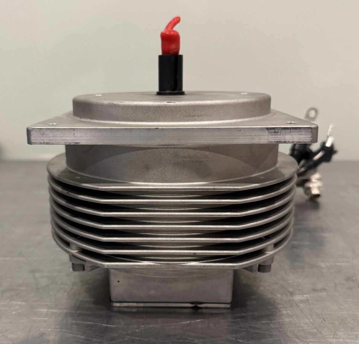 Nidec 3 Phase Brushless Permanent Magnet Gear Motor 330-00221 NEW! FREE SHIPPING