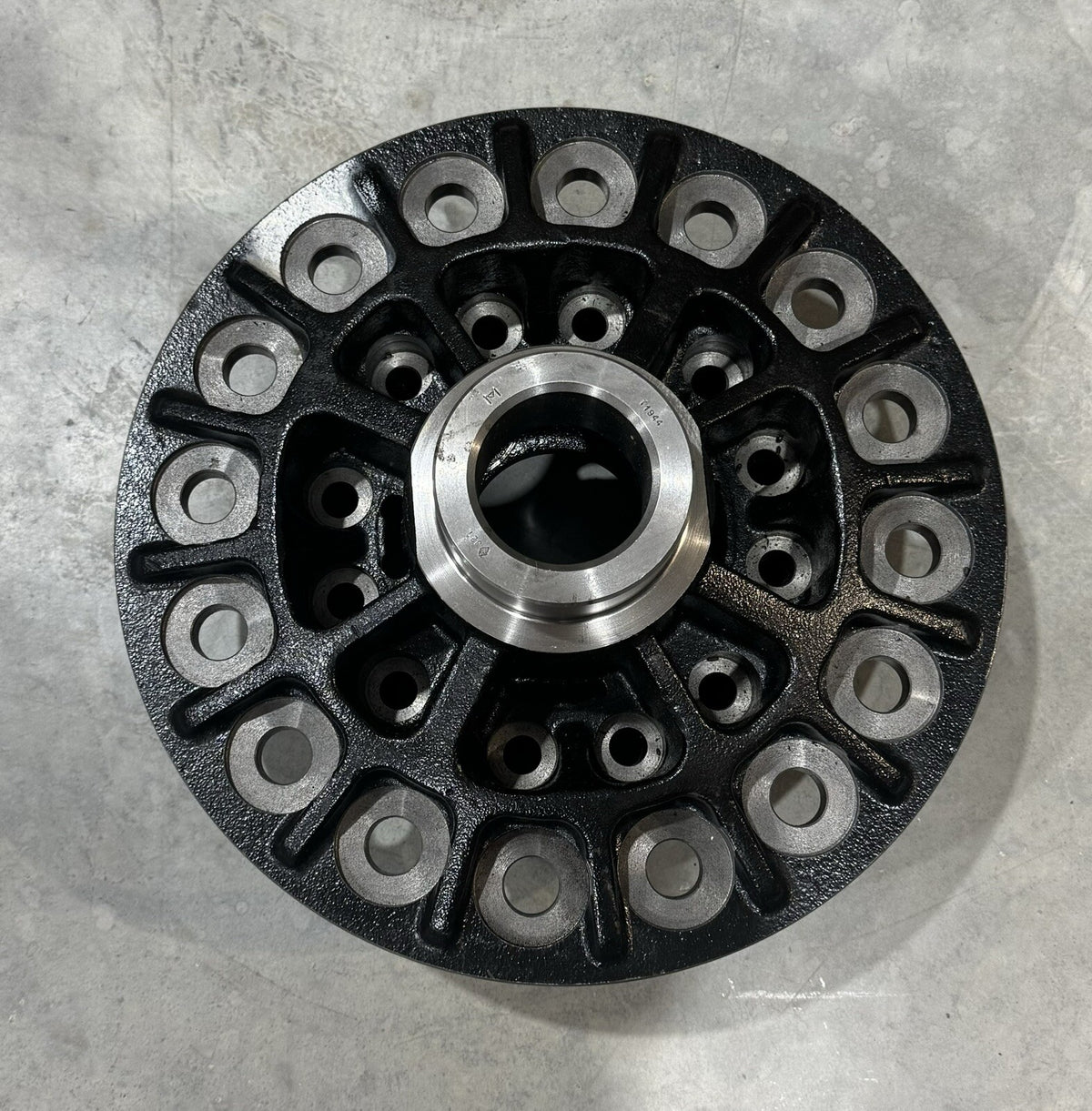3235Z1950 Case Half ASSY Differential T1944 NEW! FREE SHIPPING!