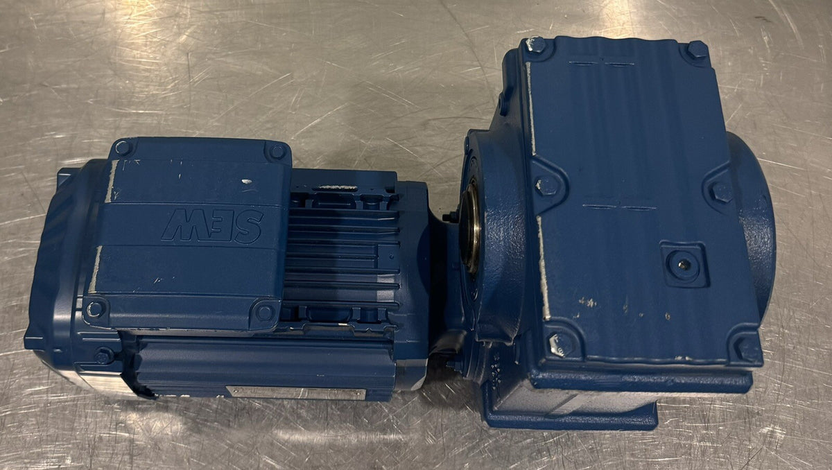 Sew-Eurodrive FA47/G DRN80M4 Gear Motor Gearbox NEW! FREE SHIPPING!