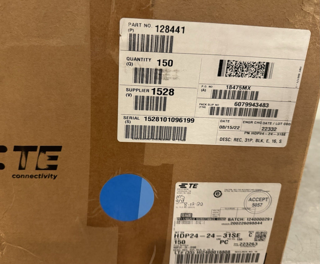 TE Connectivity HDP24-24-31SE Housing Connector Automotive Plug NEW! FREE !