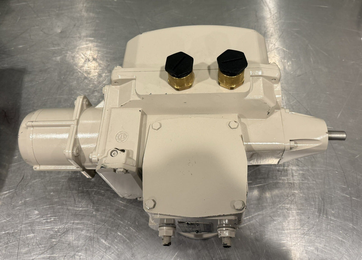Bernard SQ25-025-920020 Servo Actuator 120V 1PH 60Hz AG025-4AA4A00WT NEW!