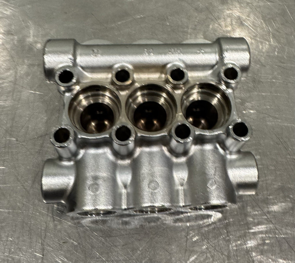 Cat Pump Valve Wear Resistant Manifold UNTESTED MAY WORK! FREE SHIPPING!