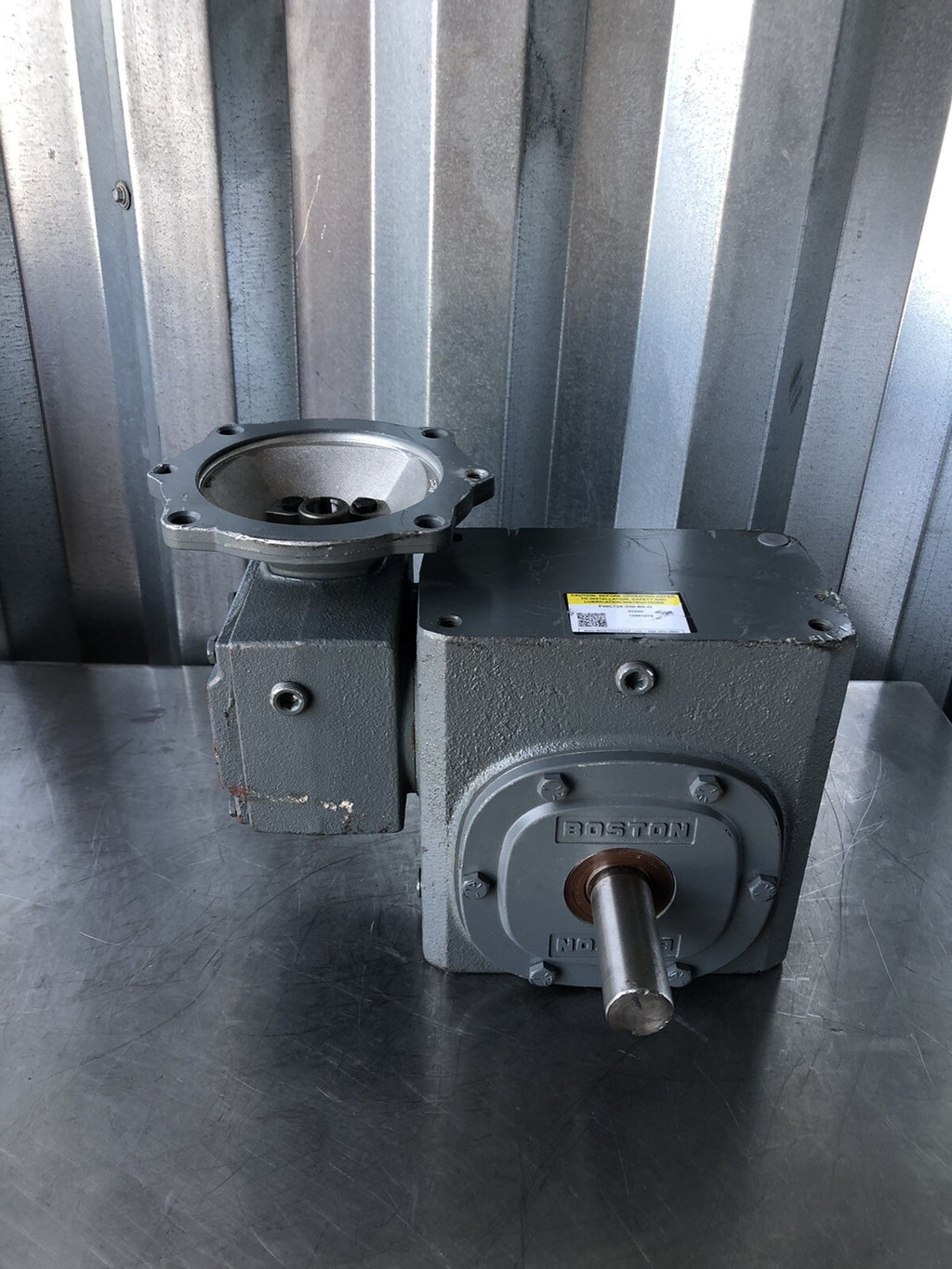 Boston Gear FWC726-200-B5-G Worm Gear Speed Reducer 200:1 Ration C-Faced NEW!!!