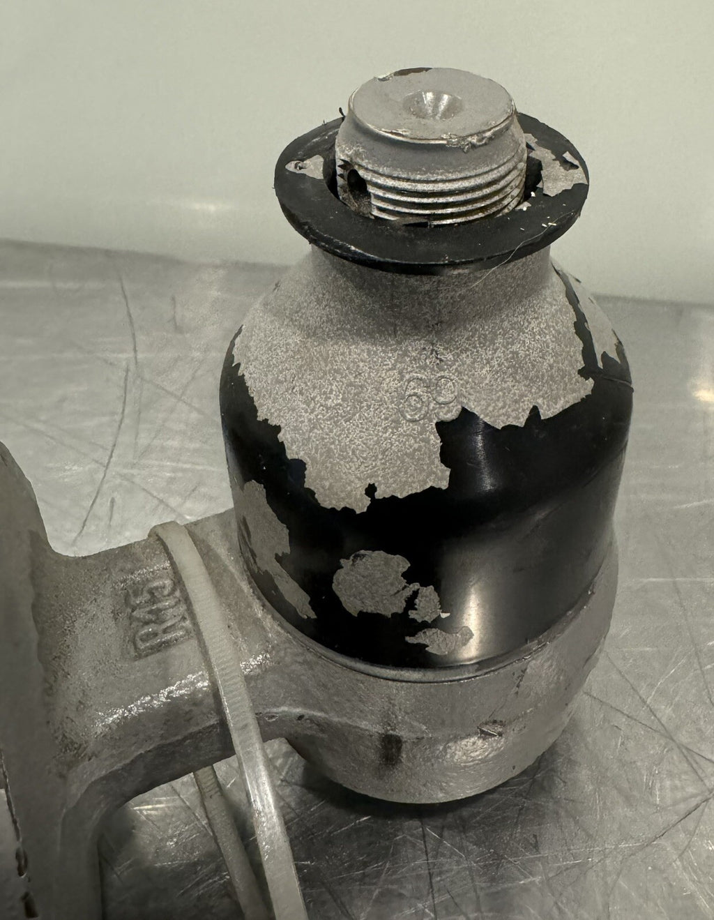 Liebherr 10036320 Steering Cylinder NEW! FREE SHIPPING!