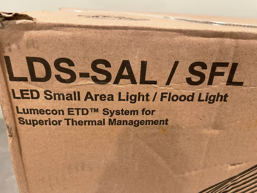 Lumecon Detroit LDS-SAL LED Area Light 45W 7100 Lumens 4000K Bronze NEW!
