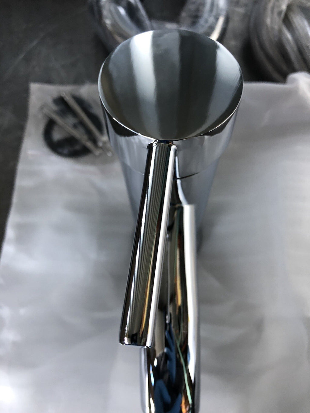 Chrome Bathroom Assembly W/ Drain And P Trap NEW IN BOX!! FREE SHIPPING!