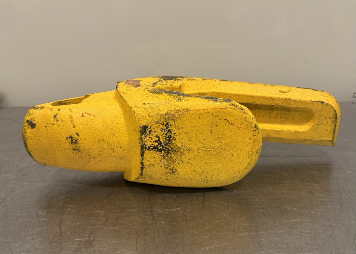 Komatsu K617525L Bucket Corner Adapter NEW! FREE SHIPPING!