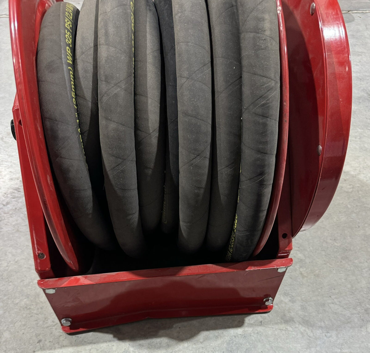 Reelcraft 12U330 Spring Return Hose Reel W/ Hose NEW! FREE SHIPPING!
