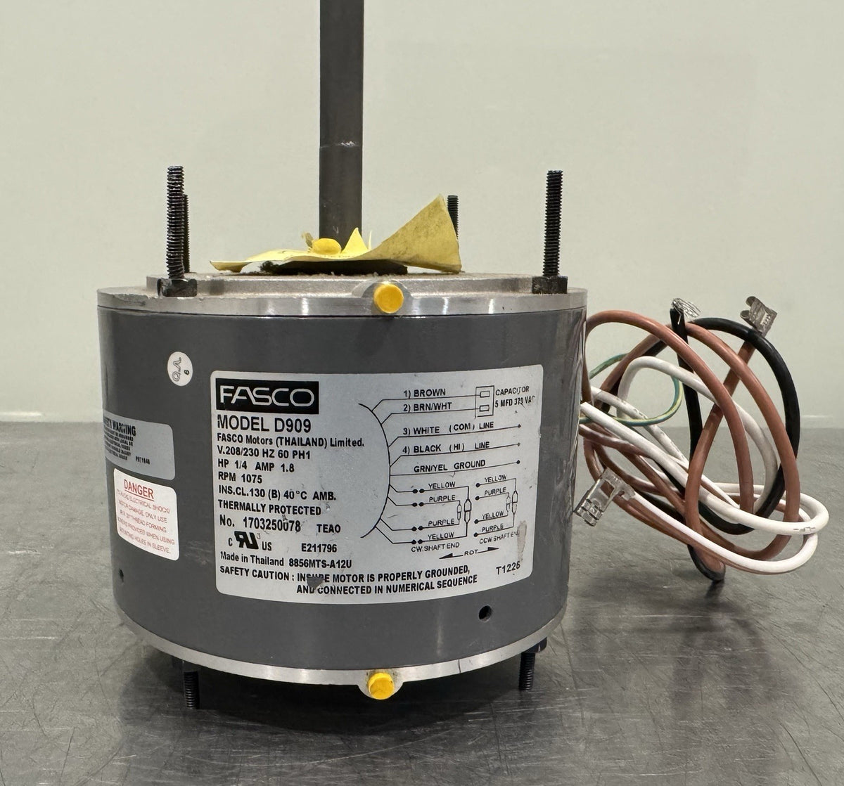 Fasco D909 Condenser Fan Motor 208/230V 1/4 HP 1075 RPM NEW! FREE SHIPPING!