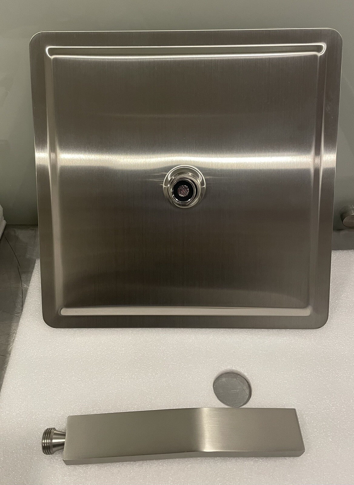 TH600DF-12NS Shower System Brushed Nickel NEW IN BOX! FREE SHIPPING!