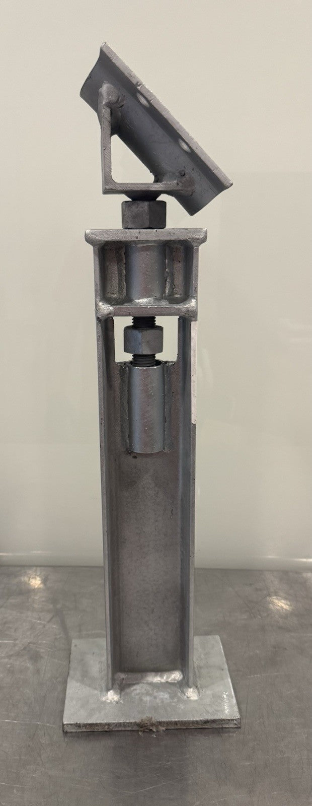 E-Z Line 253003 Pipe Support 3" 204-DES G1181-2987 NEW! FREE SHIPPING!