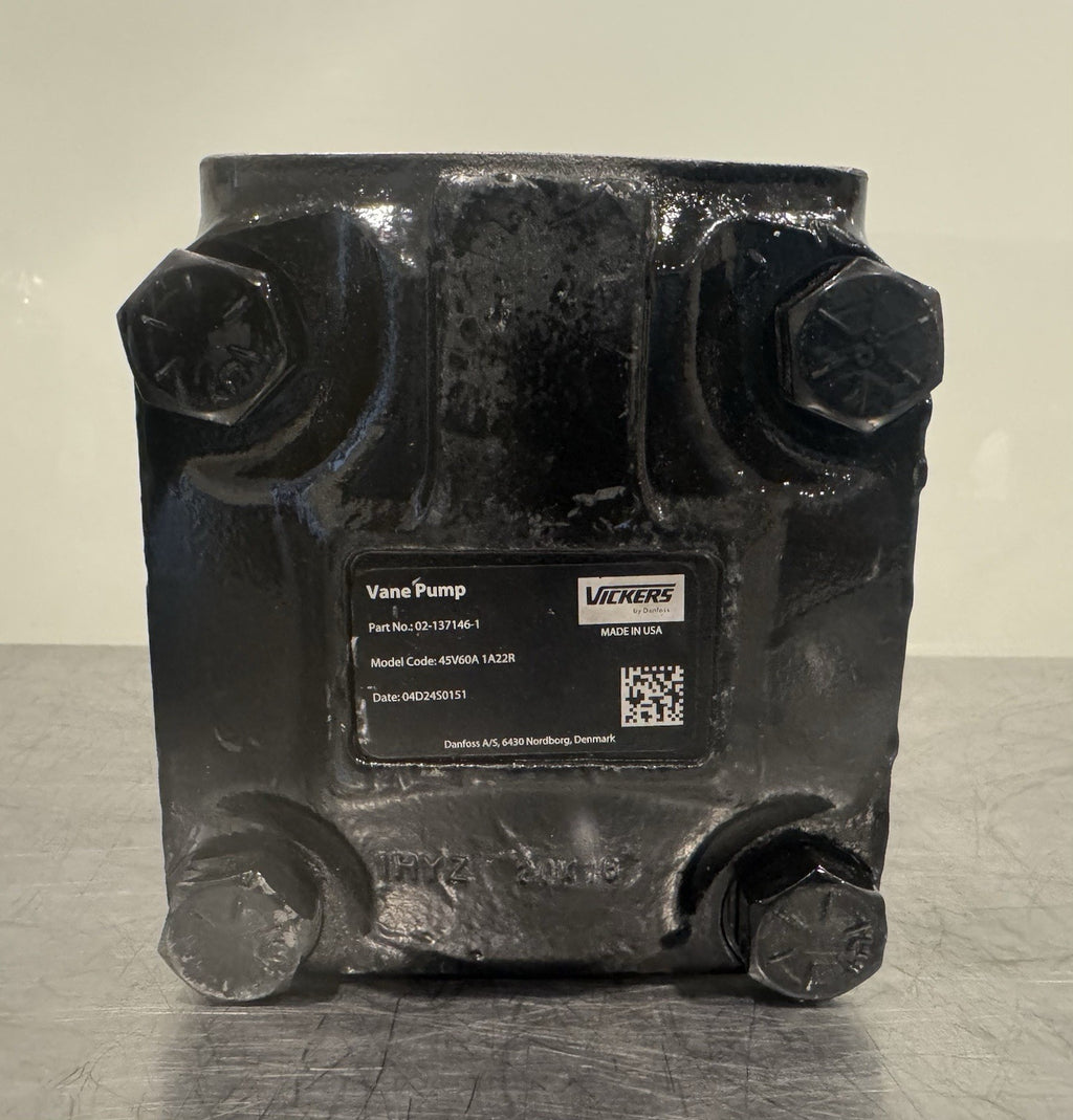 Vickers Danfoss 02-137146-1 Vane Pump Fixed Displacement 45V60A 1A22R NEW!