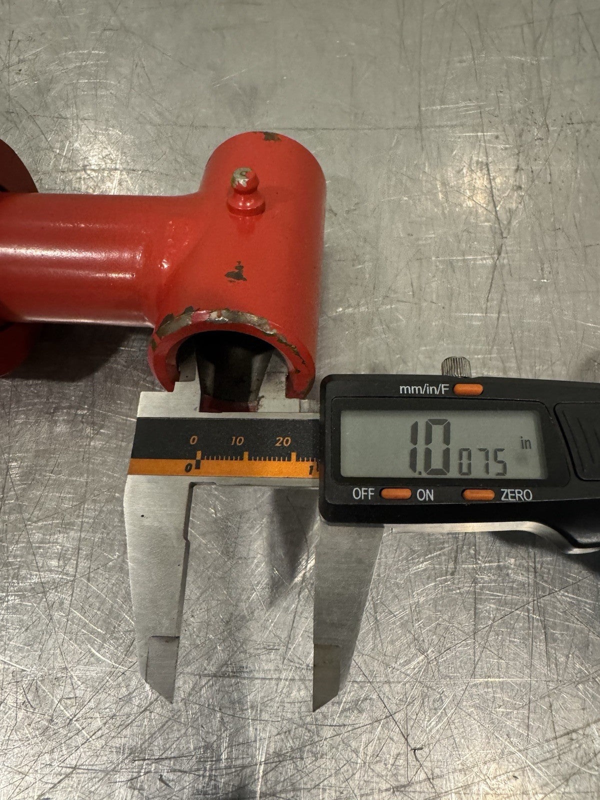 100653 0810 Hydraulic Cylinder Red 200-244 NEW! FREE SHIPPING!