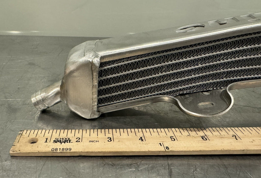 New Line Curved Radiator DENT NEW! FREE SHIPPING!