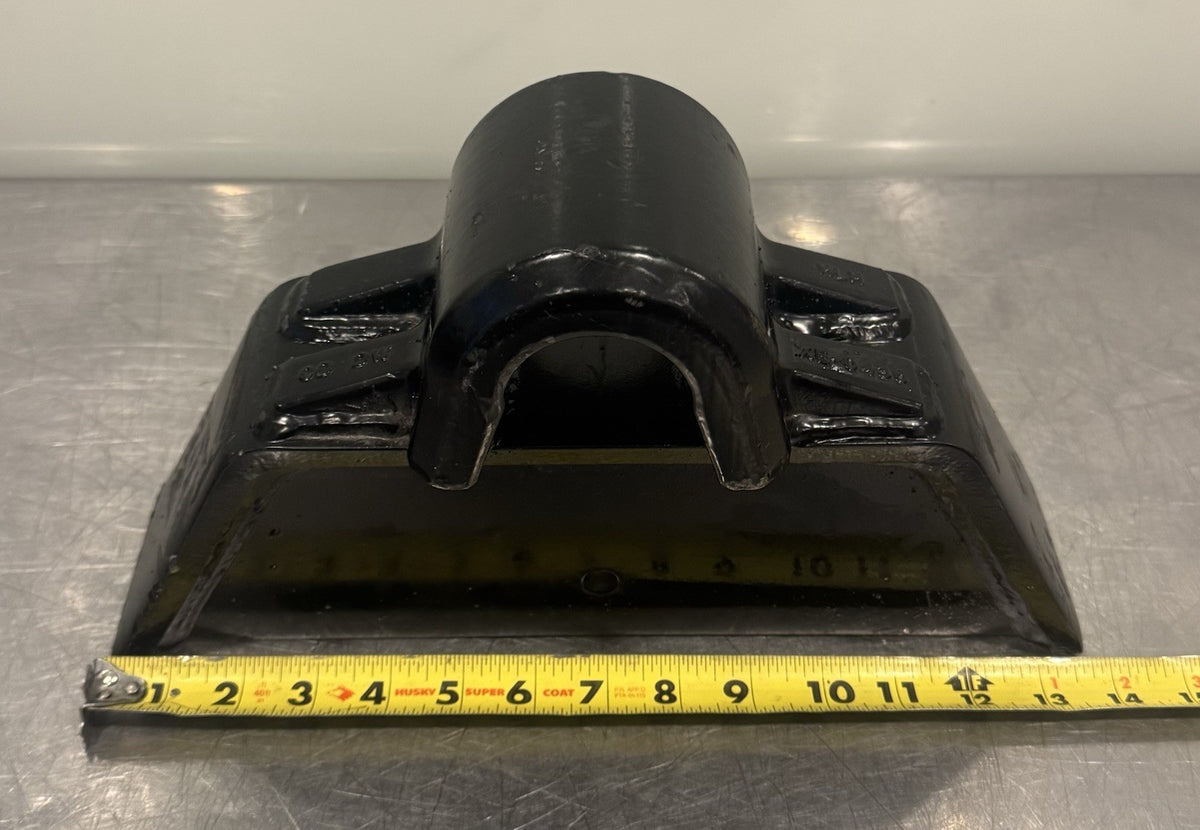 SAF Holland XE-0436 Bearing Block Bracket Mount NEW! FREE SHIPPING!