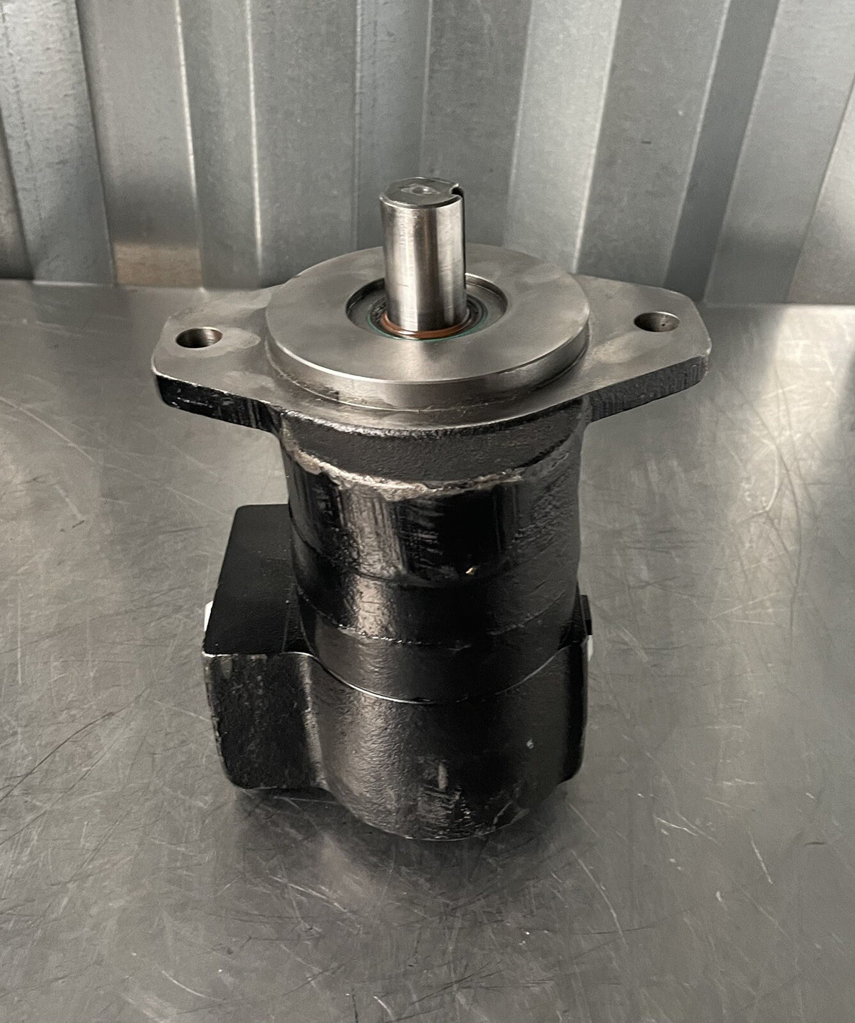 Danfoss 83012943 Gear Pump Hydraulic NEW! FREE SHIPPING!