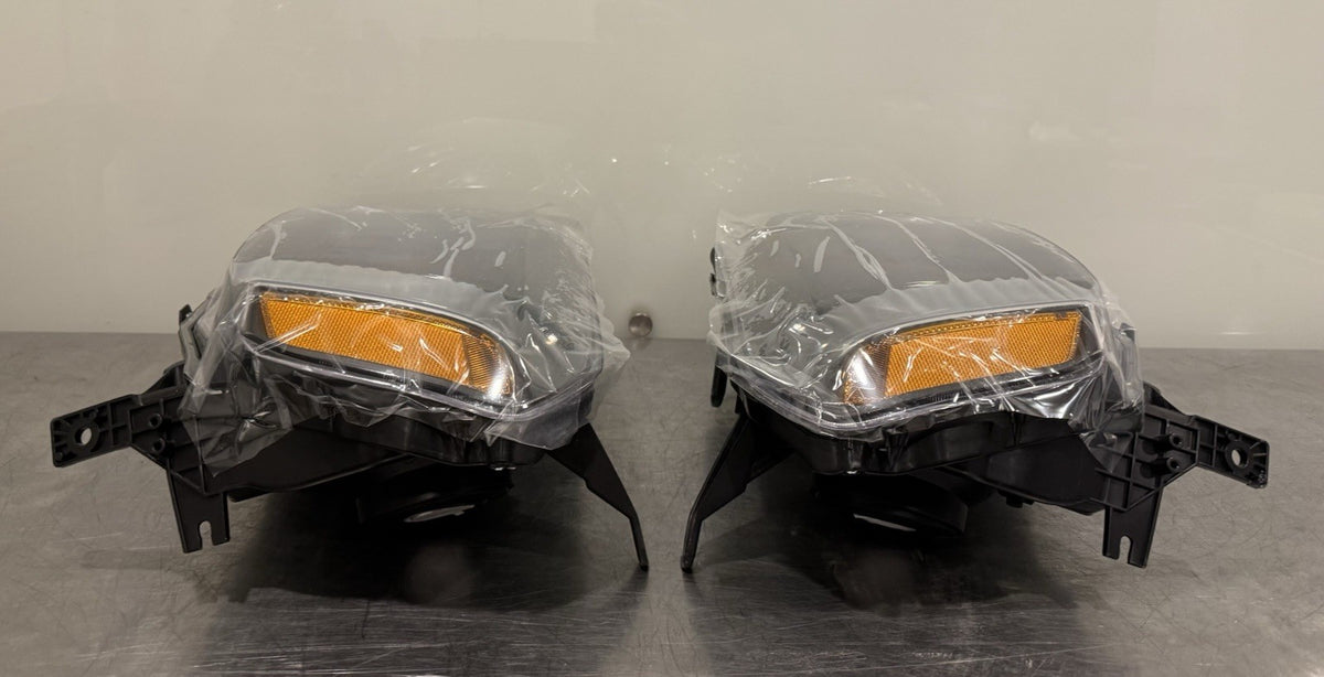 HD-JH-HPIL12-AM-BK Headlight Set Honda Pilot Driver & Passenger NEW IN BOX!