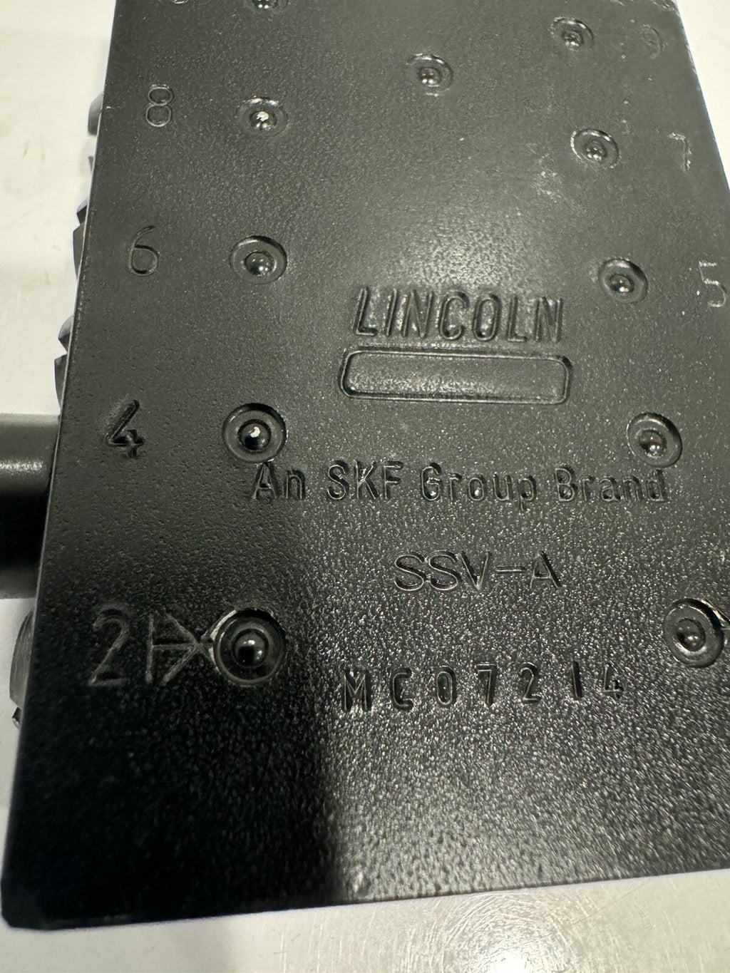 Lincoln SSV-A 10 Outlet Divider Valve NEW! FREE SHIPPING!