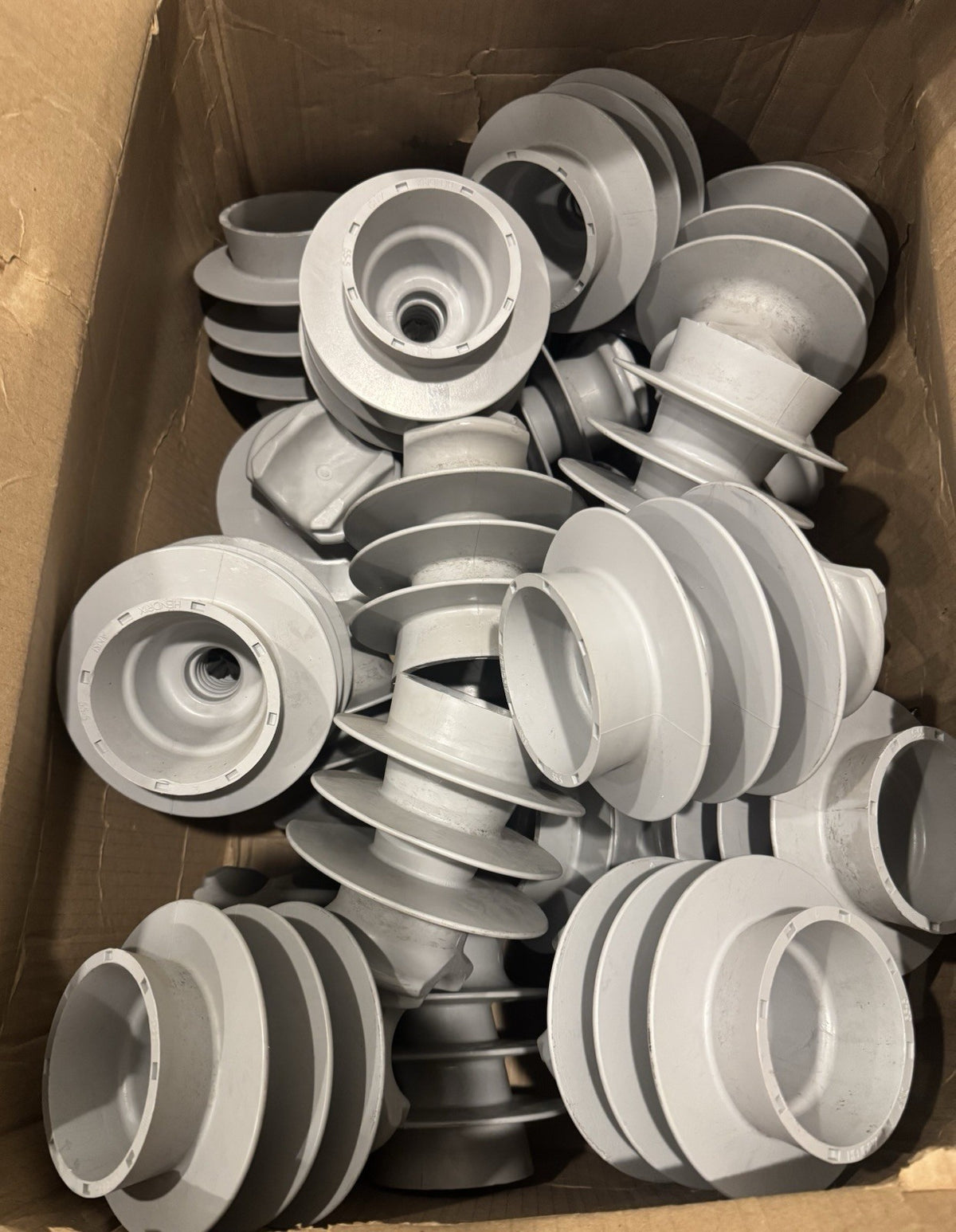 Hendrix HPI-55-5-0 Pin Top Tie-Top Insulator NEW! FREE SHIPPING!