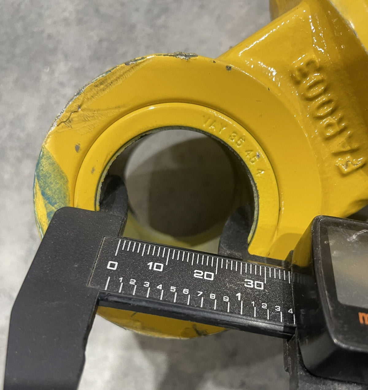 Far-04/20 Hydraulic Cylinder 2.5” Bore 1.5” Rod Yellow NEW! FREE SHIPPING!