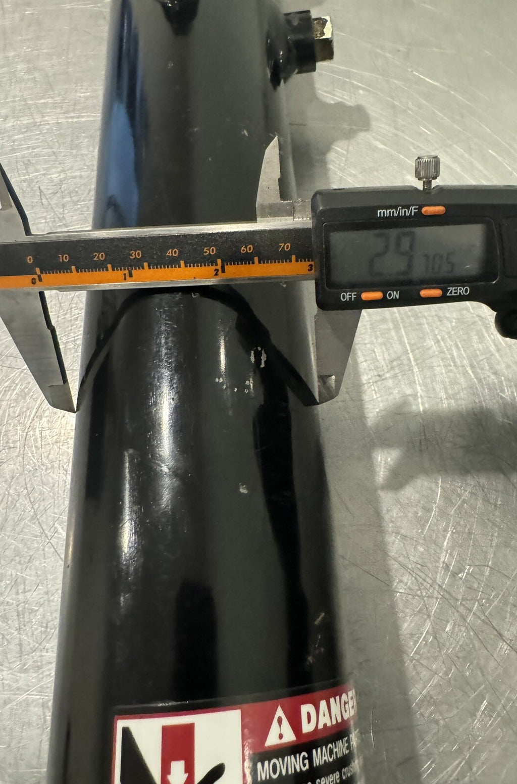 Hydraulic Cylinder 1.5” Rod 3” Bore 6 Port NEW! FREE SHIPPING!
