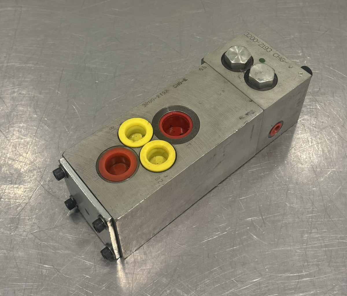 Carlisle Brake Systems 3200-3303B Relay Valve 58B-60-10401 NEW! FREE SHIPPING!