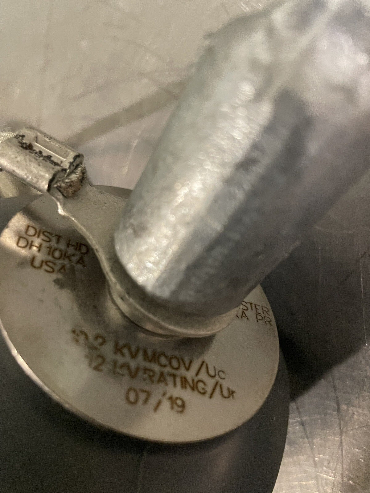 Hubbell 602010A2X4001 Lite Arrestor 10.2 kV MCOV 30654370 NEW IN BOX!