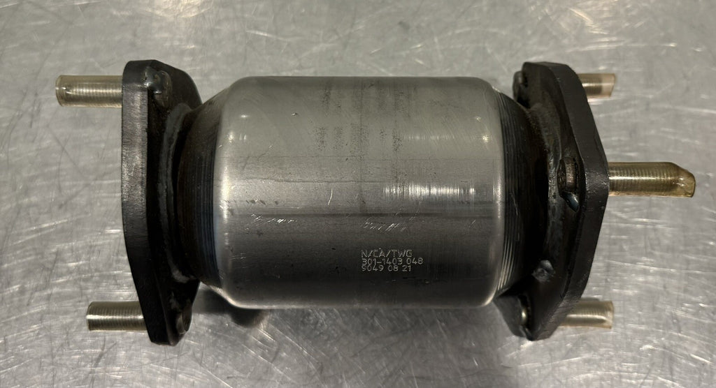 301-1403 Catalytic Converter N/CA/TWG 9049 08 21 NEW! FREE SHIPPING!