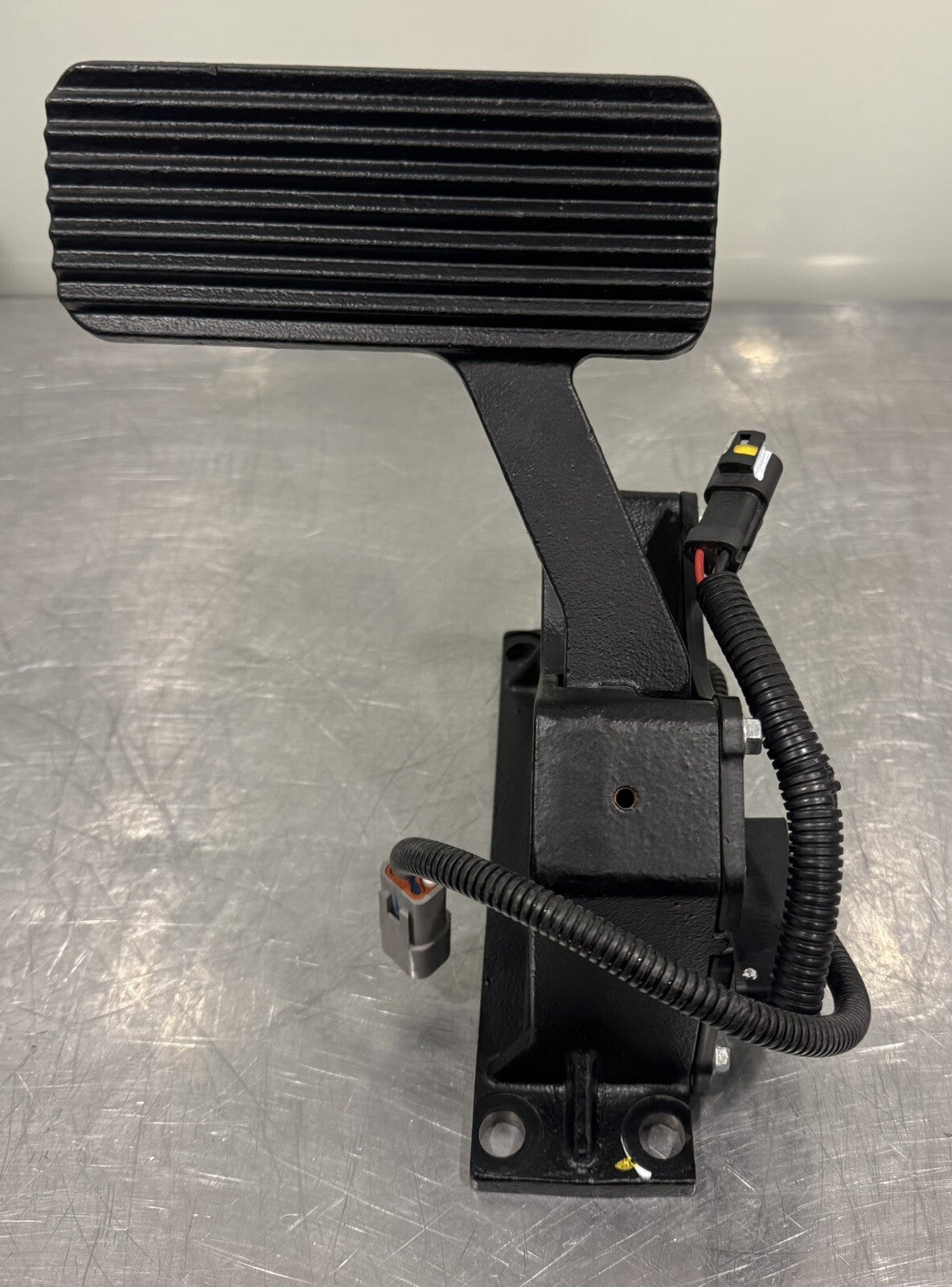 Caterpillar 486-3160 CAT Service Brake Pedal Genuine NEW! FREE SHIPPING!