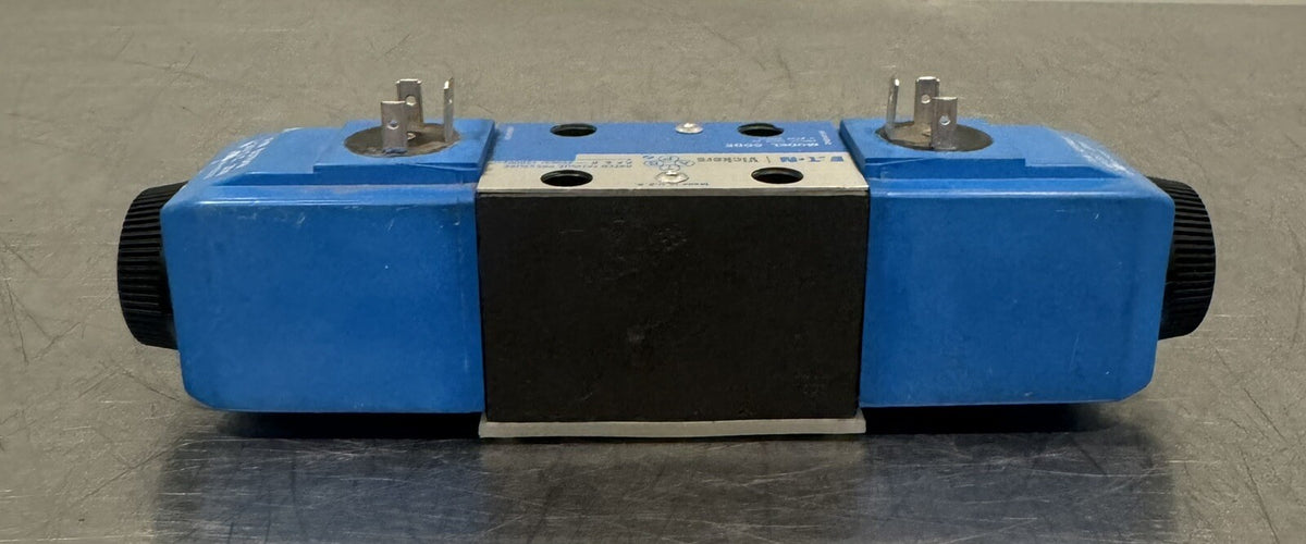 Eaton DG4V-3-6C-M-U-H7-60 Solenoid Operated Directional Control Valve NEW!