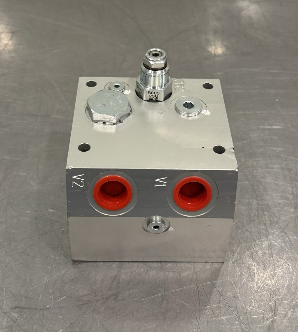 JLG 1001166997 Manifold Block Hydraulic NEW! FREE SHIPPING!