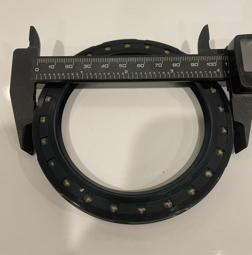 Trelleborg TRUN00027/N7MVY Radial Oil Seal TSS TRUN000277 NEW! FREE SHIPPING!