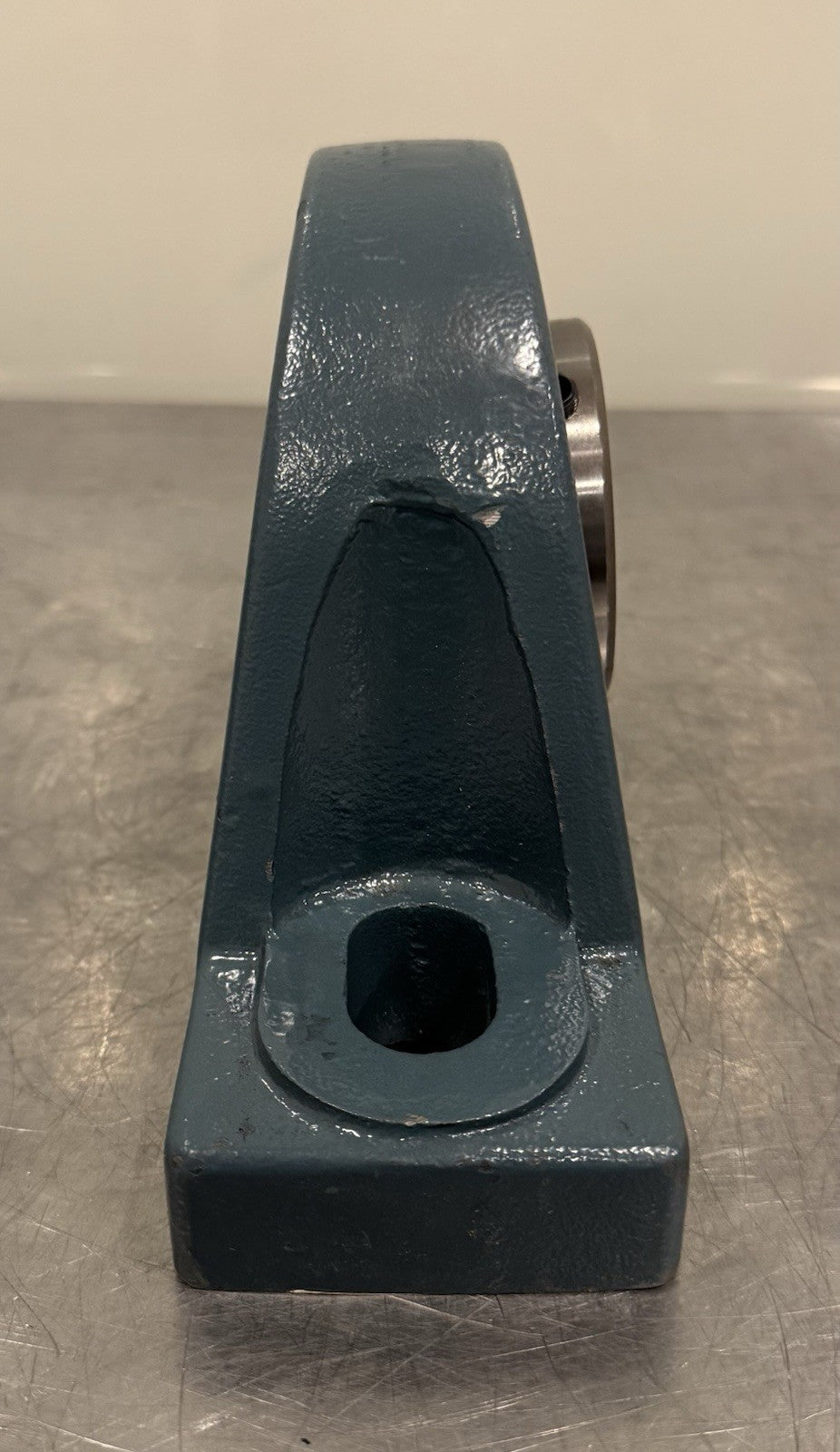 AMI PX12 Pillowblock Bearing 2-Bolt Mount UCX12-39 NEW! SHIPS FREE!