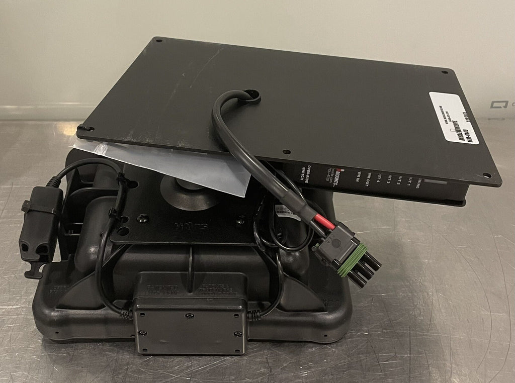 Mobile Mounts MM-RSGSC-AUTO Install Plate MM-VPDU-4720 VPDU NEW IN BOX!